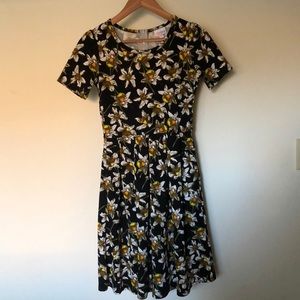 Lularoe cap sleeve daffodil dress